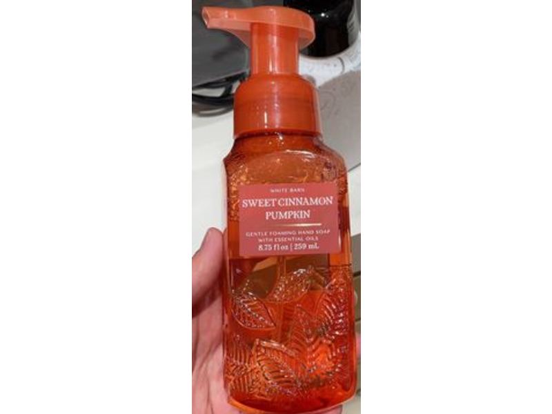Bath & Body Works White Barn Gentle Foaming Hand Soap, Sweet Cinnamon Pumpkin, 8.75 fl oz/259 mL