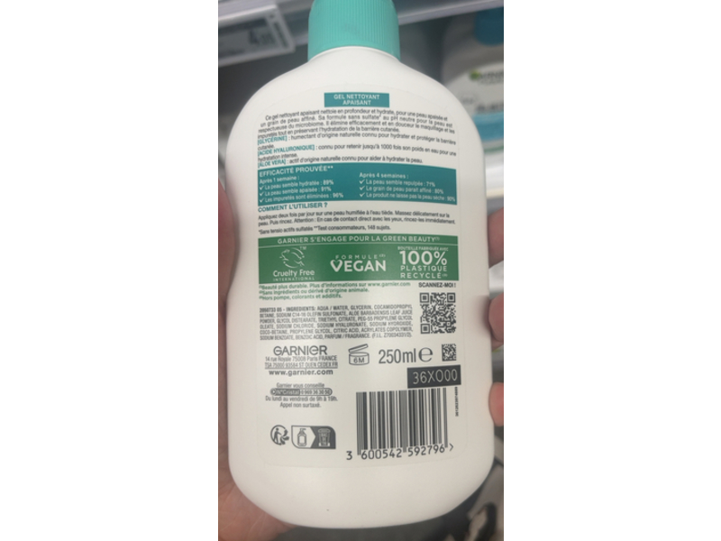 Garnier Soothing Cleansing Gel, Hyaluroni acid& Aloe Vera, 250 mL