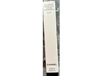 Chanel Les Beiges Volume And Definition Mascara, 30 Black, 0.21 oz/6 g - thumbnail 2