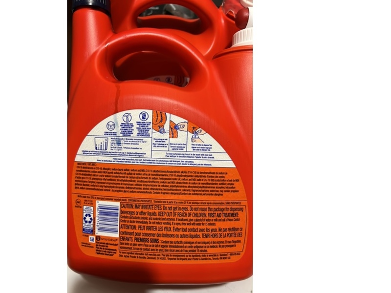 Tide Ultra Odor Defense + Oxi Liquid Laundry Detergent, 94 Loads, 132 fl oz/3.9 L