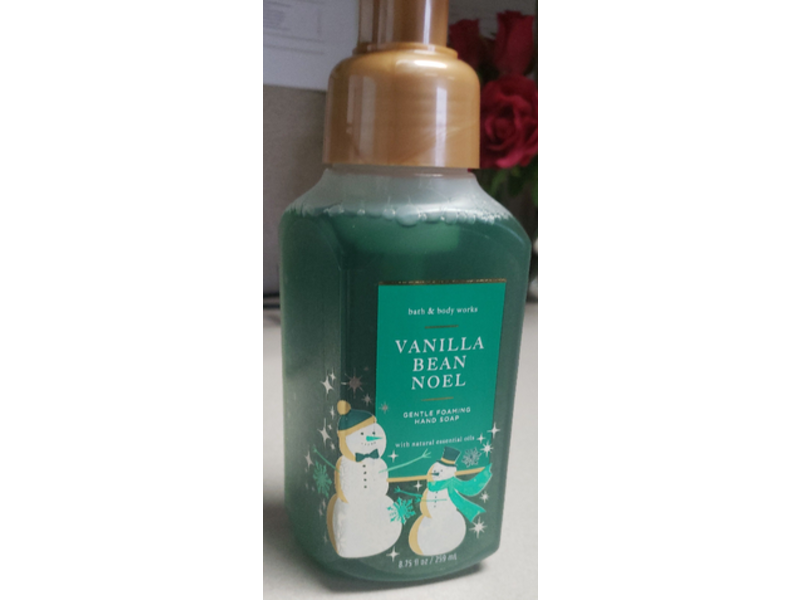 Bath & Body Works Gentle Foam Hand Soap, Vanilla Bean, 8 fl oz/259 mL, Pack Of 2
