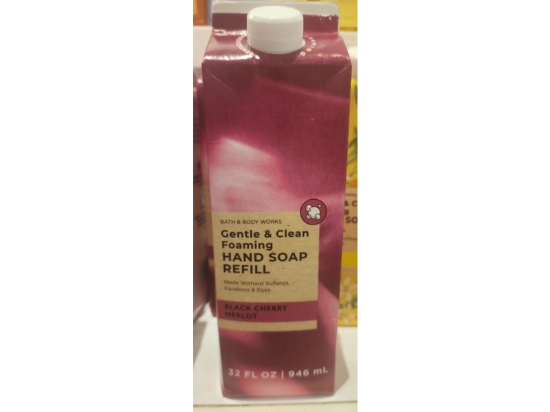 Bath & Body Works Gentle & Clean Foaming Hand Soap, Black Cherry Merlot, 32 fl oz/ 946 mL
