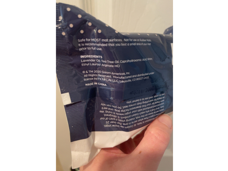 Gaiam Yoga Mat Wipes, 30 Counts