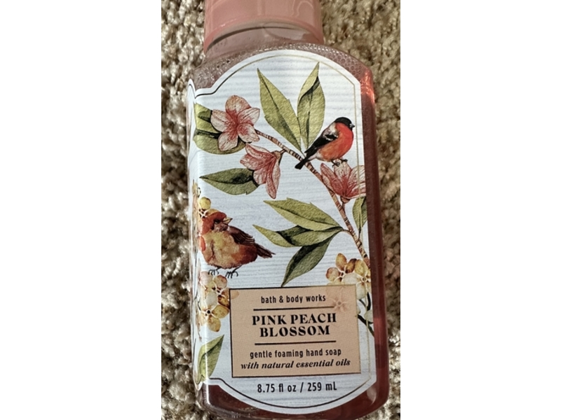 Bath & Body Works Foaming Hand Soap, Pink Peach Blossom, 8.75 fl oz/259 mL