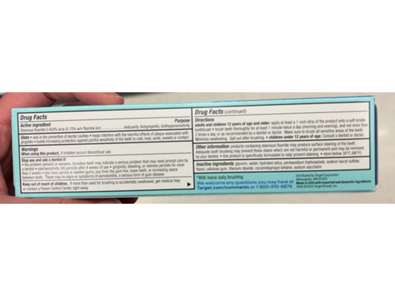 Up & Up Complete Protection Fluoride Anticavity & Antigingivitis Toothpaste, Mint, 4 oz/113 g