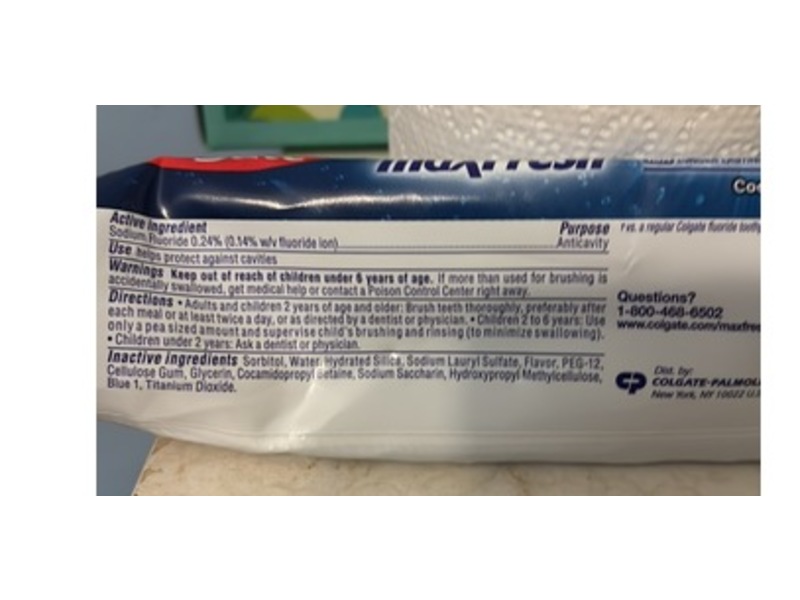 Colgate Maxfresh Anticavity Flouride Toothpaste, Cool Mint, 6.3 oz/178 g, Pack Of 2