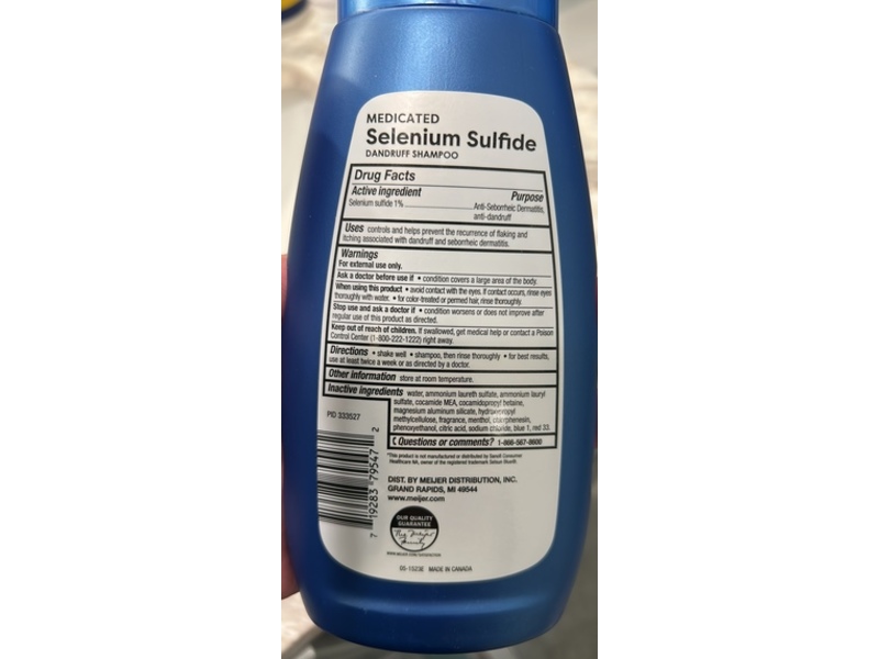 Meijer Medicated Selenium Sulfide Dandruff Shampoo, Menthol, 11 fl oz/325 mL