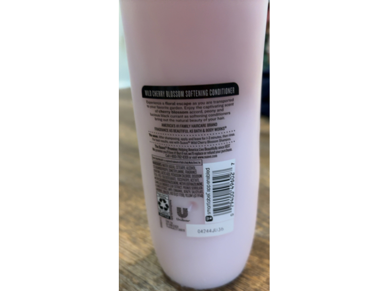 Suave Essentials Wild Cherry Blossom Softening Conditioner, 22.5 fl oz/665 mL