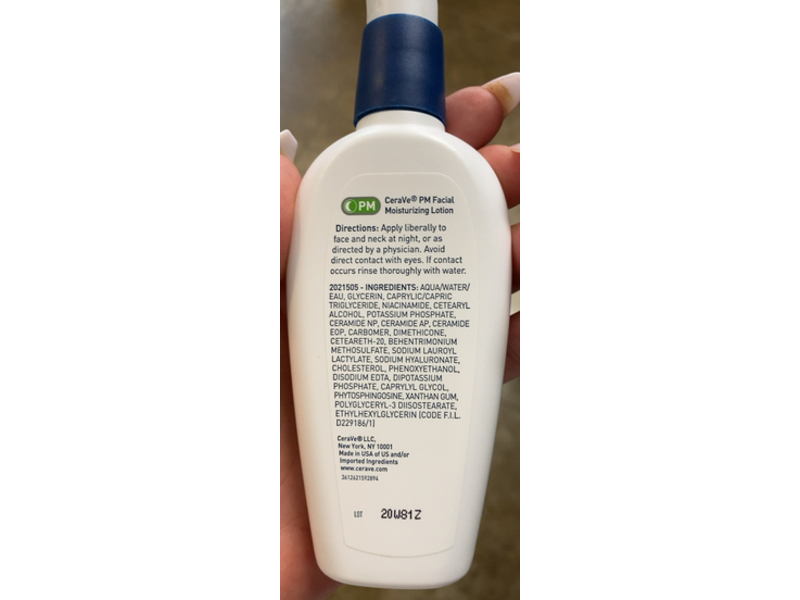 CeraVe Ultra Lightweight Pm Facial Moiturising Lotion, Niacinamide & Hyaluronic Acid, 3 fl oz/89 mL