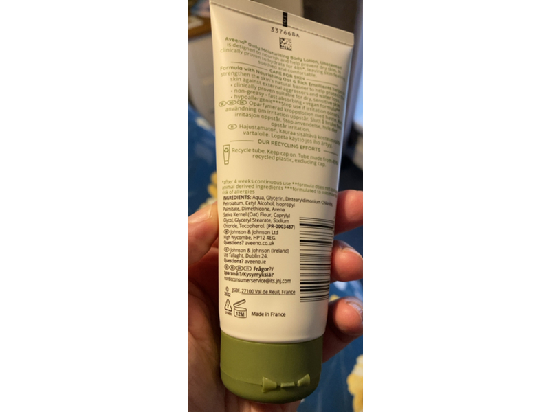 Aveeno Daily Moisturizing Body Lotion, 100 mL