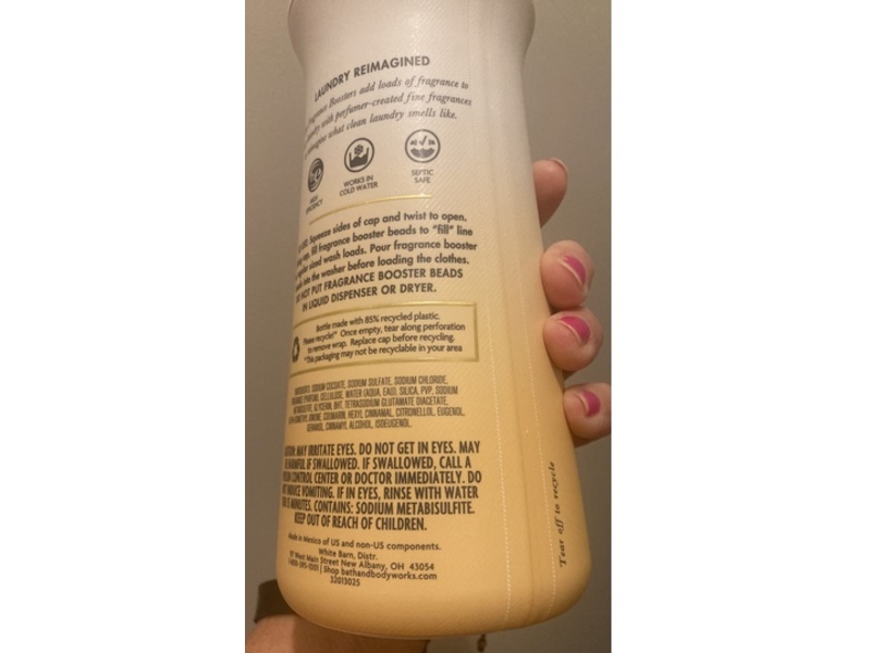 Bath & Body Works White Barn Fabric Care Fragrance Booster, Vanilla Suede, 18 oz/510 g