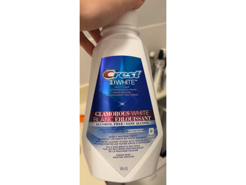 Crest 3D White Glamorous Whitening Mouthwash, Fresh Mint, 32 fl oz/946 mL, Pack Of 6