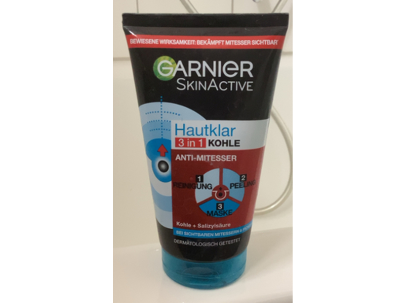Garnier Skinactive 3 In 1 Skin Clear Cleansing + Peeling + Mask , Charcoal, 150 mL