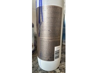 Schwarzkopf Professional BlondMe Neutralizing Shampoo, Cool Blondes, 33.8 fl oz/1000 mL - thumbnail 3