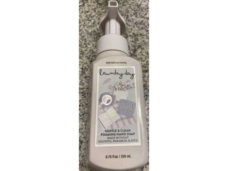 Bath & Body Works Gentle & Clean Foaming Hand Soap, Laundry Day, 8.75 fl oz/259 mL