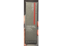 Shiseido Synchro Skin Radiant Lifting Foundation, 350 Maple, SPF 30 PA++++, 1.2 oz/30 mL - Image 3