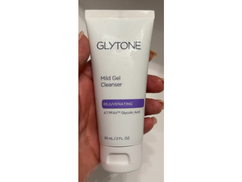 Glytone Mild Gel Rejuvenating Cleanser, Glycolic Acid, 2 fl oz/60 mL