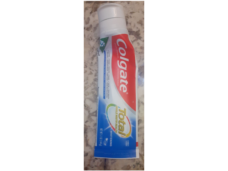 Colgate Total Whole Mouth Health Toothpaste Gel, Whitening, 5.1 oz/144 g