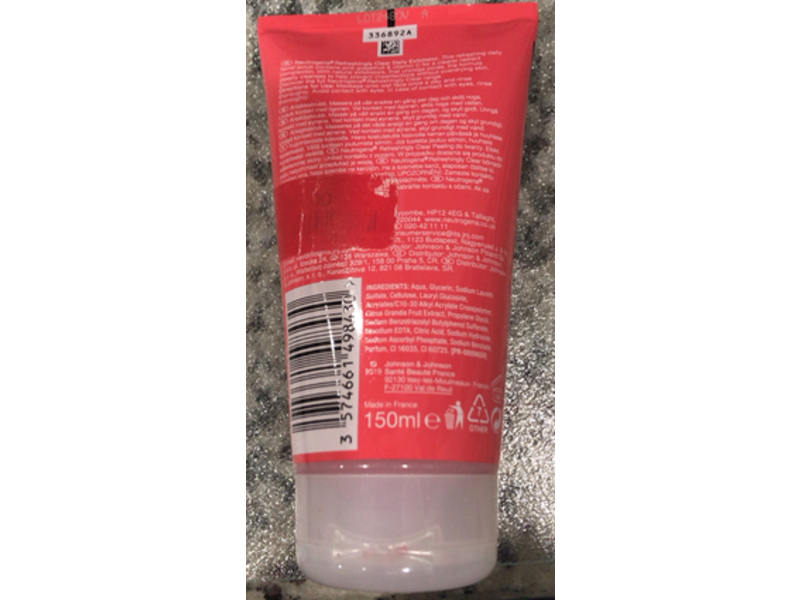 Neutrogena Refreshingly Clear Daily Exfoliator, Pink Grapefruit & Vitamin C, 5.07 oz/150 mL