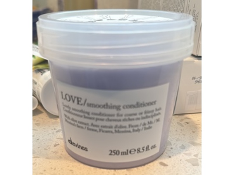 Davines Love Smoothing Conditioner, 8.5 fl oz/250 mL