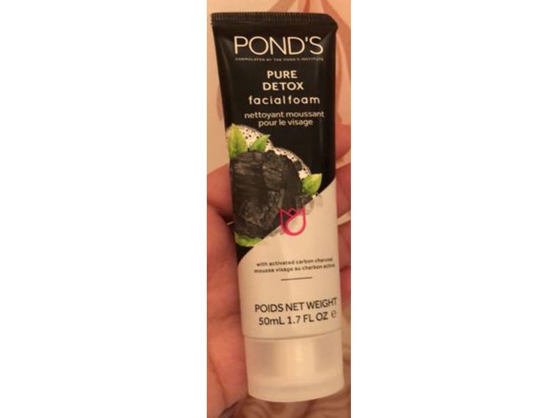 Pond's Pure Detox Facial Foam, Activated Carbon Charcoal, 1.7 fl oz/50 mL