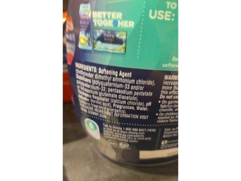 Downy Ultra Soft + Refresh Fabric Softener, Birch Water & Botanicals, 26 fl oz/780 mL