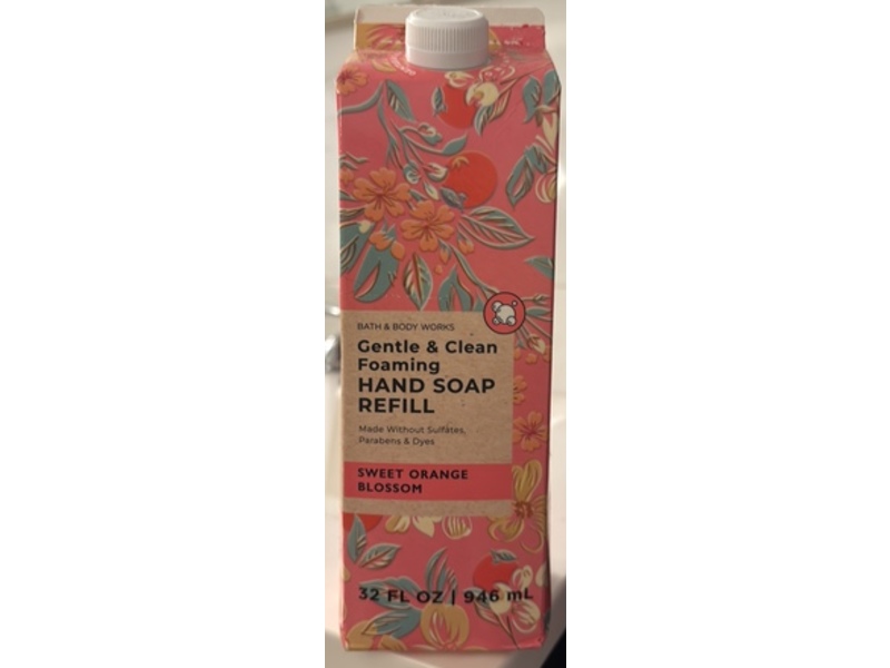 Bath & Body Works Gentle & Clean Foaming Hand Soap Refill, Sweet Orange Blossom, 32 fl oz/946 mL