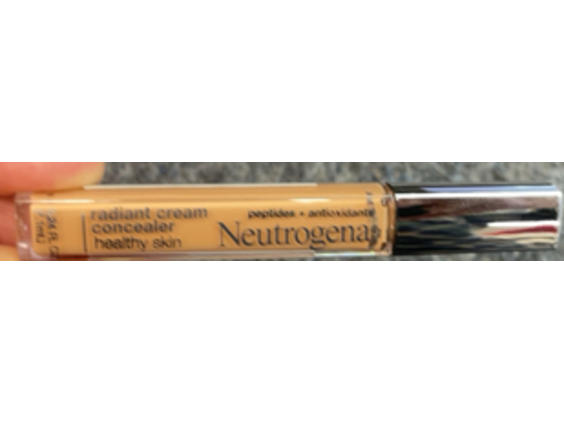 Neutrogena Healthy Skin Radiant Brightening Cream Concealer, Almond Medium 02, 0.24 oz/7.1 mL