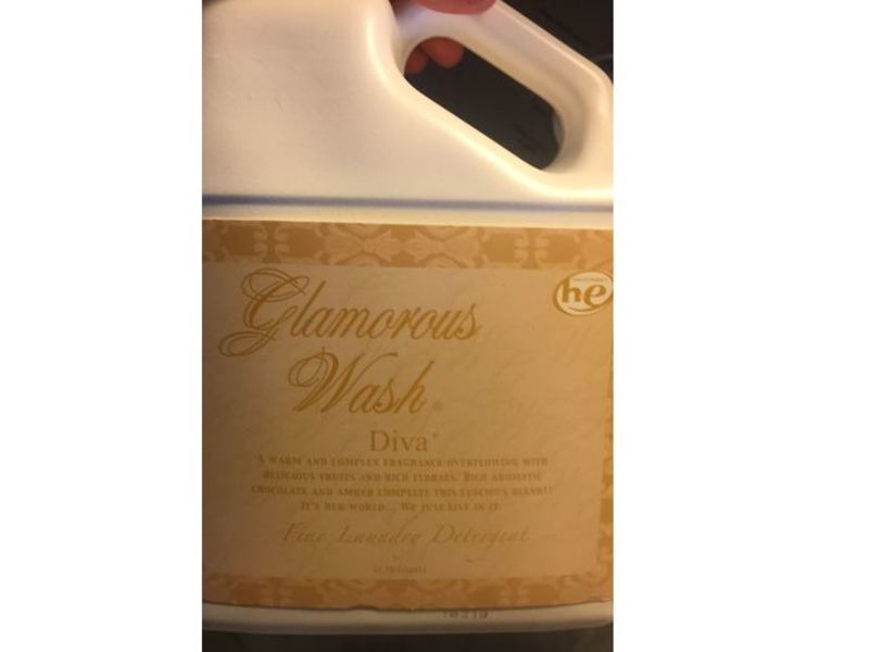 Tyler Candle Company Glamorous Wash Fine Laundry Detergent, Diva, 128 oz/3.78 L