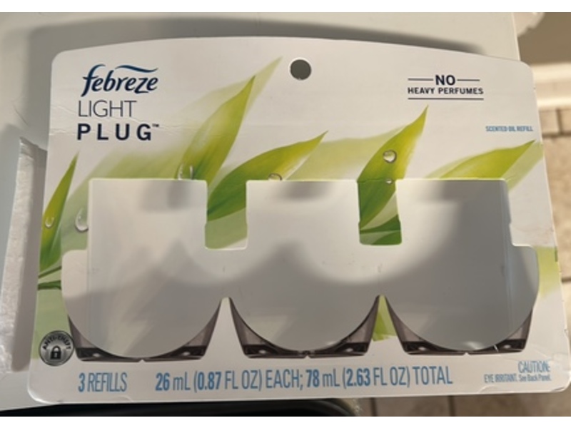 Febreze Light Plug Scented Oil Refill, Bamboo, 0.87 fl oz/26 mL, Pack Of 3