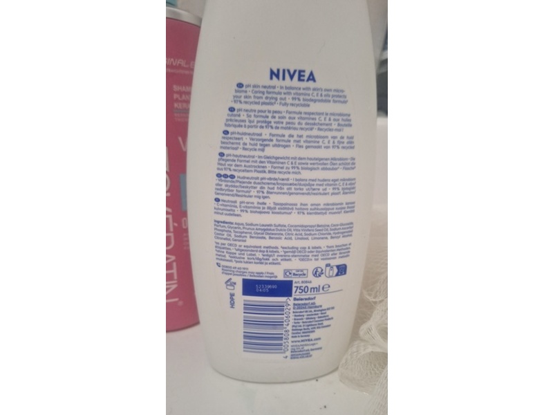 Nivea Soft Cream Shower Gel, Almond, 750 mL