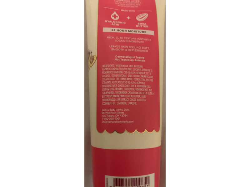 Bath & Body Works Ultimate Hydration Body Cream, Strawberry Pound Cake, 8 oz/ 226 g, Pack Of 2