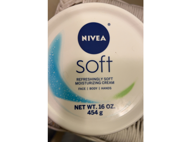 Nivea Refreshingly Soft Moisturizing Cream, 16 oz/454 g