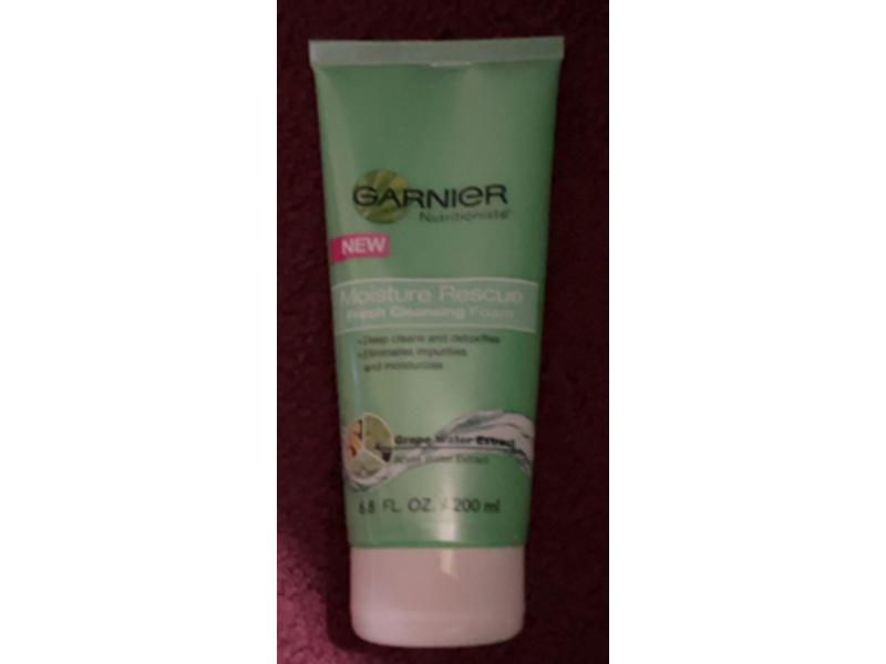 Garnier Moisture Rescue Fresh Cleansing Foam, Grape Water, 6.8 fl oz/200 mL