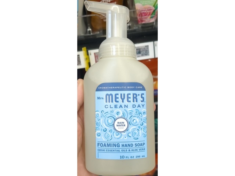 Mrs. Meyer's Clean Day Foaming Hand Soap, Essential Oils & Aloe Vera, 10 fl oz/296 mL