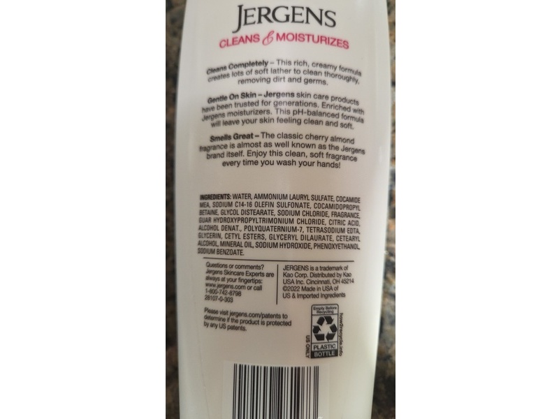 Jergens Extra Moisturizing Hand Wash, Cherry Almond, 15 fl oz/443 mL