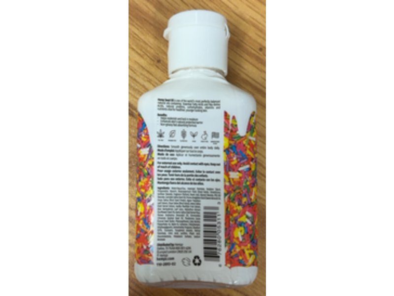 Hempz Herbal Moisturizer Body Lotion, Buttercream Vanilla Cake, 2.25 fl oz/66 mL