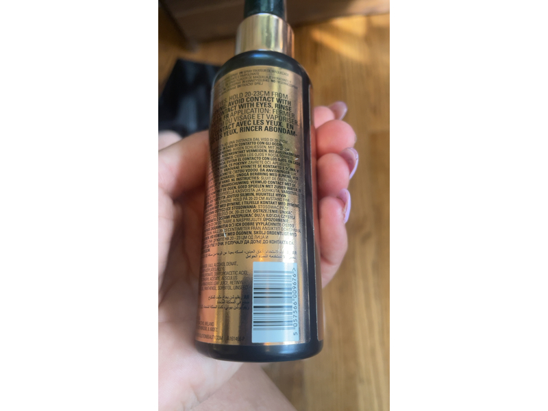 Revolution Hyaluronic & Plumping Makeup Fixing Spray, 3.38 fl oz/100 mL