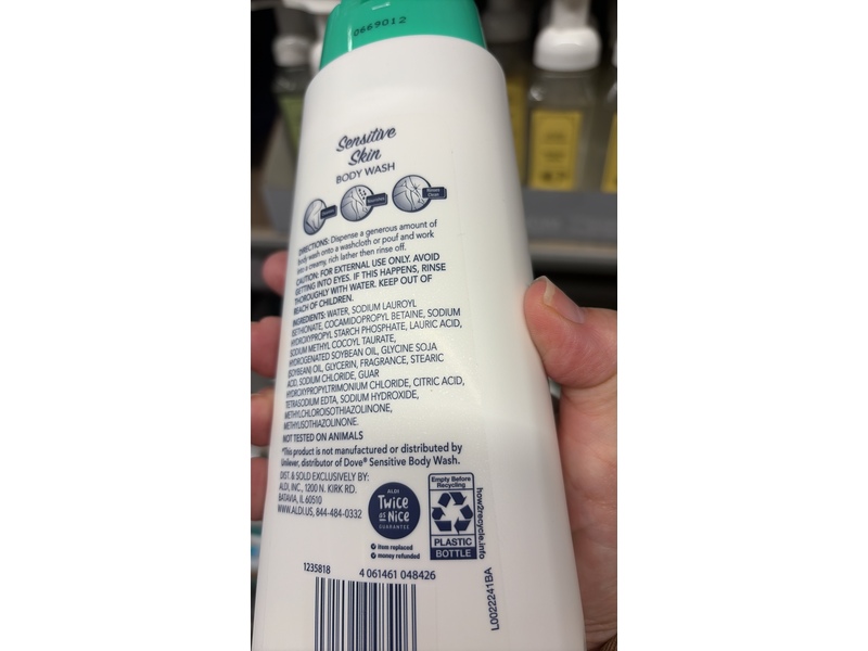 Lacura Sensitive Skin Body Wash, 20 fl oz/591 mL