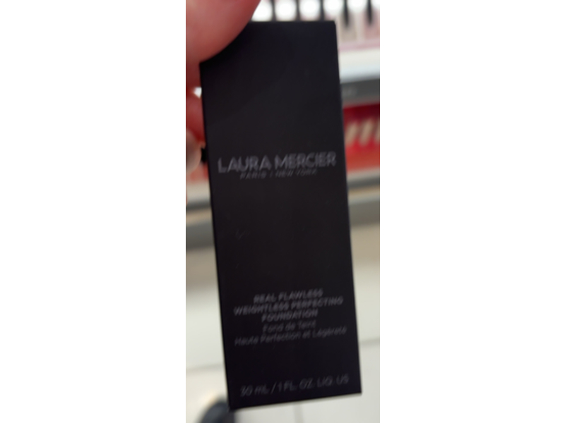 Laura Mercier Real Flawless Weightless Perfecting Foundation, 2C2 Soft Sand, 1 fl oz/30 mL