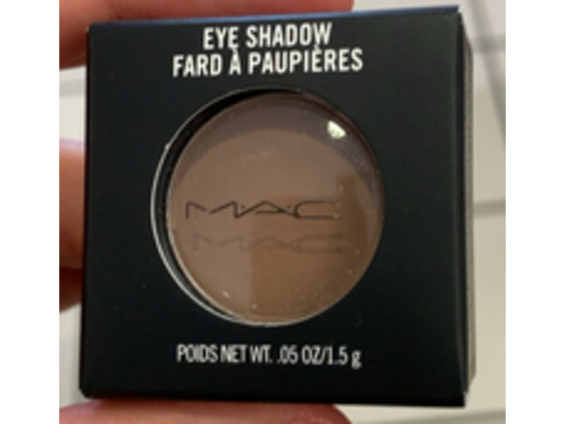 M. A. C Cosmetics Matte Eye Shadow, Sandstone, 0.05 oz/1.5 g