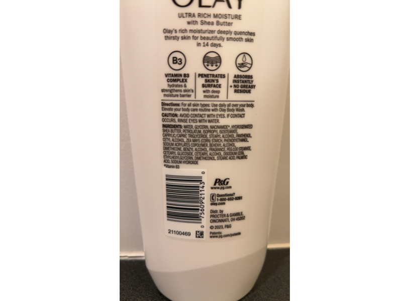 Olay Ultra Rich Moisture Hydrating Body Lotion, Shea Butter, 18 fl oz/532 mL