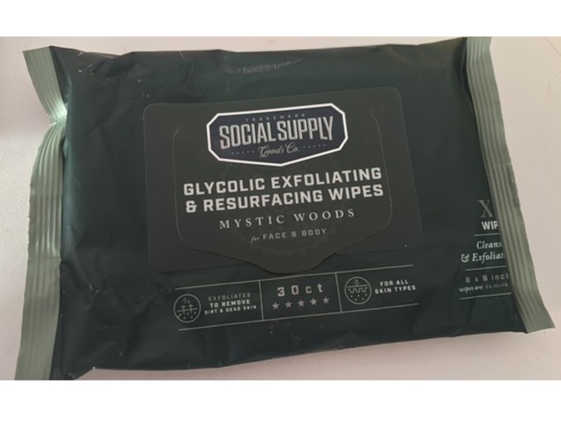 Social Supply Goods Co Glycolic Exfoliating & Resurfacing Wipes, 30 Count