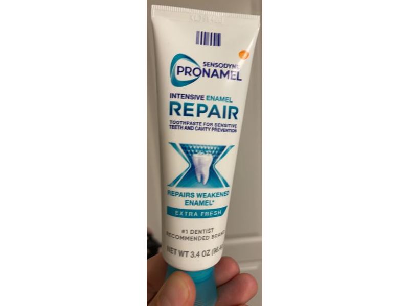Sensodyne Pronamel Intensive Enamel Repair Toothpaste, Extra Fresh, 3.4 oz/96.45 g