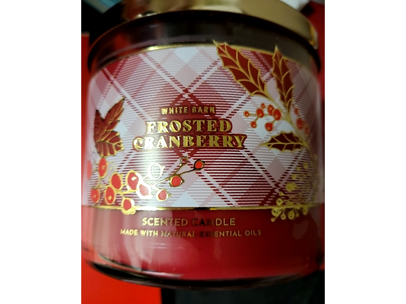 Bath & Body Works Scented Candle, White Barn Frosted Cranberry, 14.5 oz/411 g