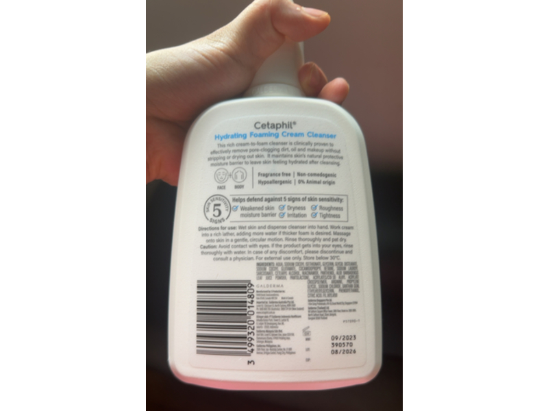 Cetaphil Hydrating Foaming Cream Cleanser, 473 mL