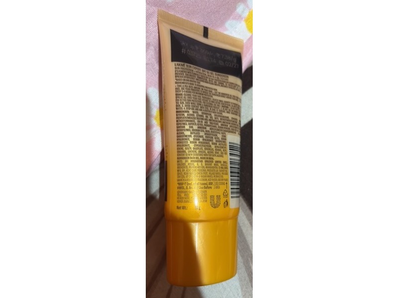 Lakme Sun Expert Gel Sunscreen, SPF 50, PA++++, 50 g
