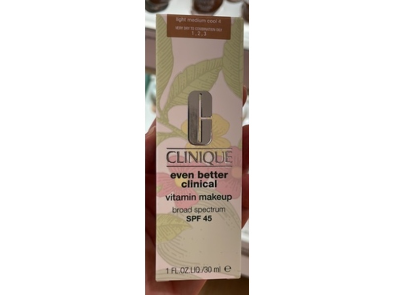 Clinique Even Better Clinical Vitamin Makeup, SPF 45, Light Medium Cool 4, 1 fl oz/30 mL