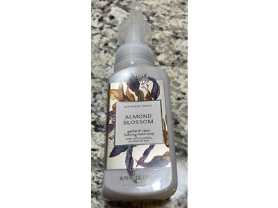 Bath & Body Works Gentle & Clean Foaming Hand Soap, Almond Blossom, 8.75 fl oz/259 mL