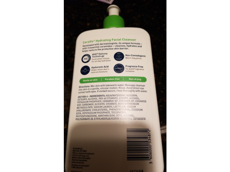 CeraVe Hydrating Facial Cleanser, 19 fl oz/562 mL